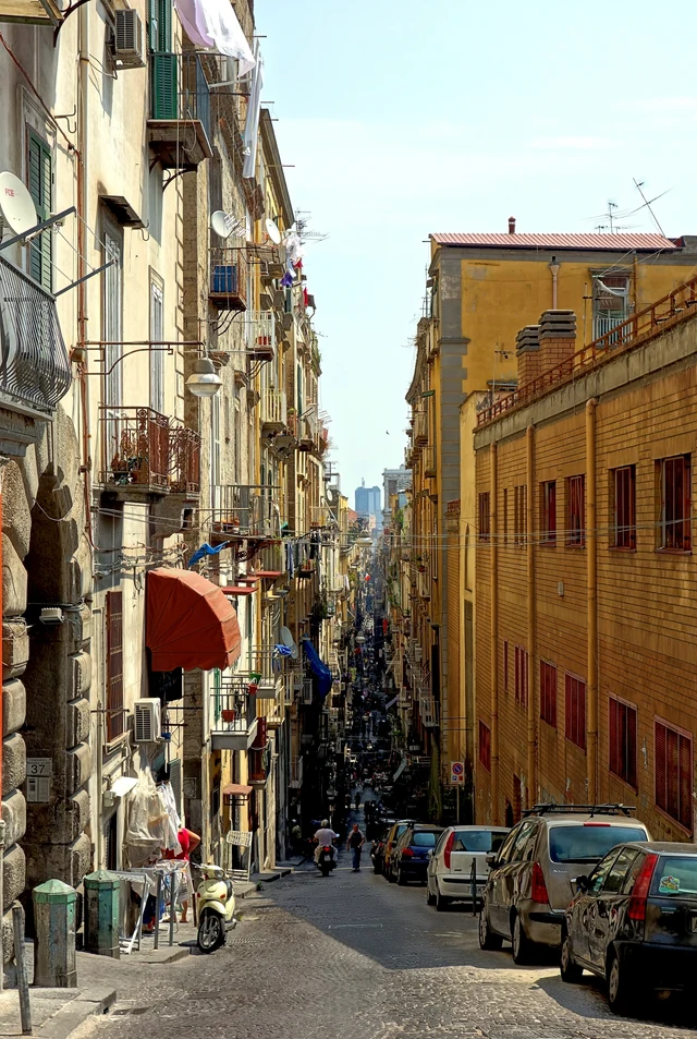 Spaccanapoli, nel centro storico di Napoli